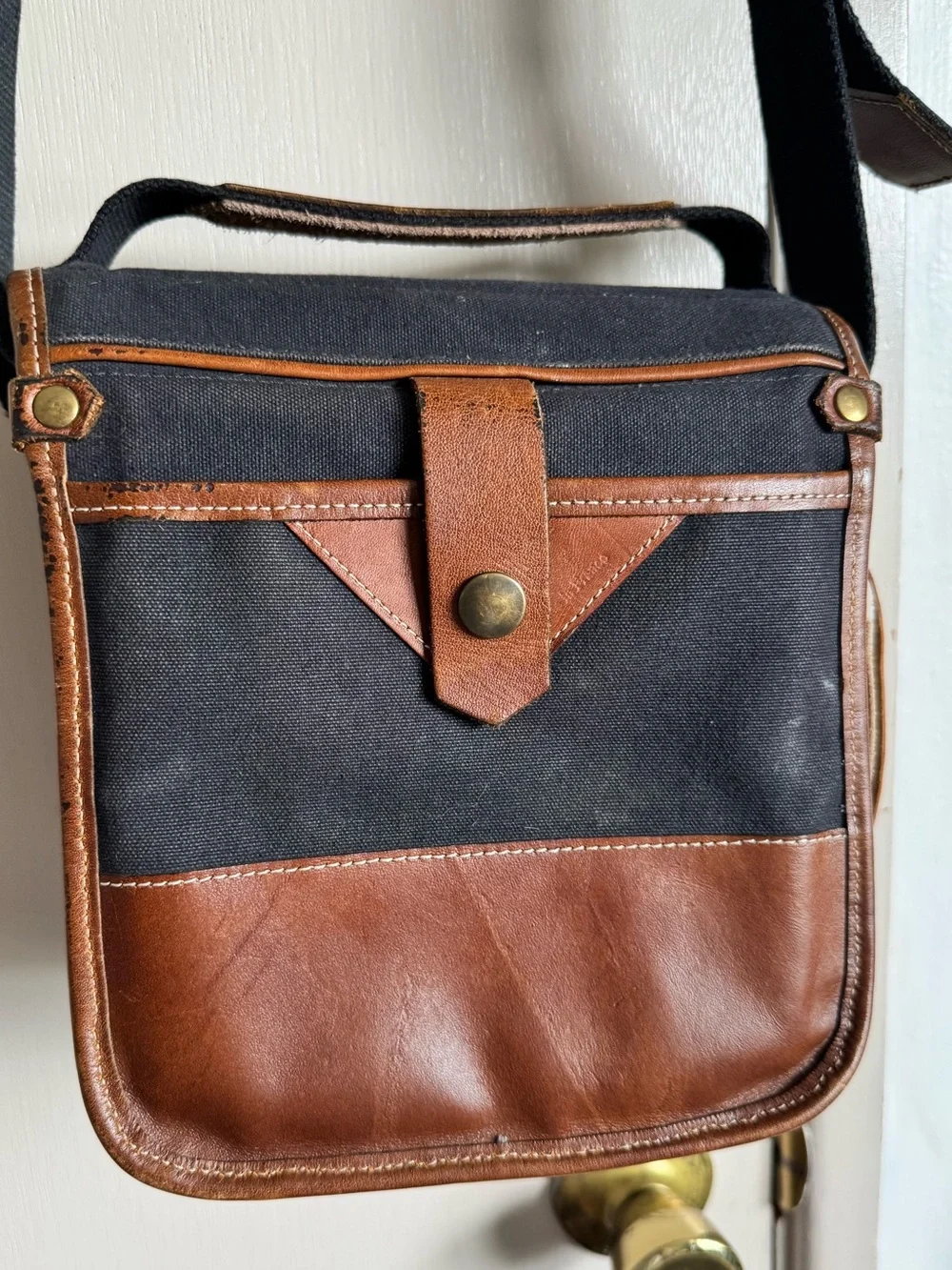 Fogg Can-Can Navy Blue Brown Canvas & Brown Leather Camera Crossbody Bag